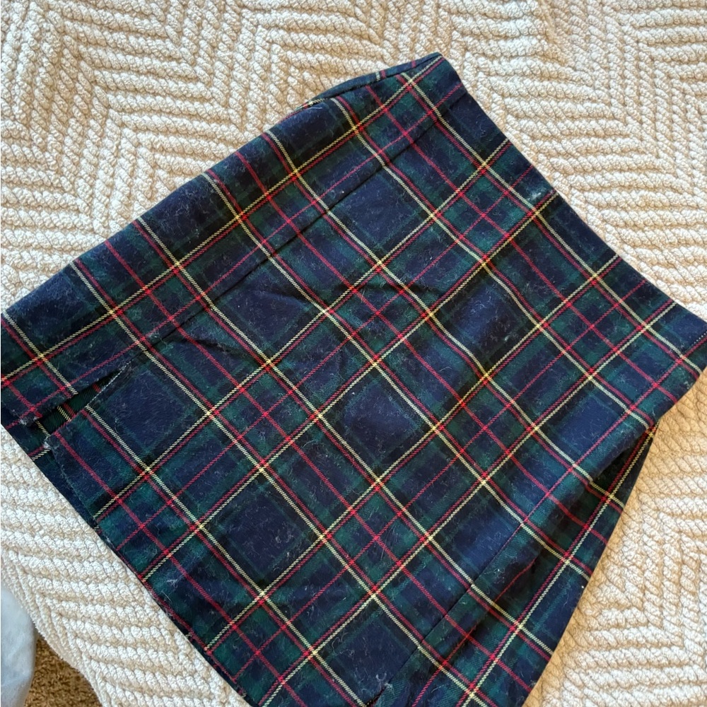Brandy Melville Plaid Skirt - Red, Green, Navy - Picture 2 of 3